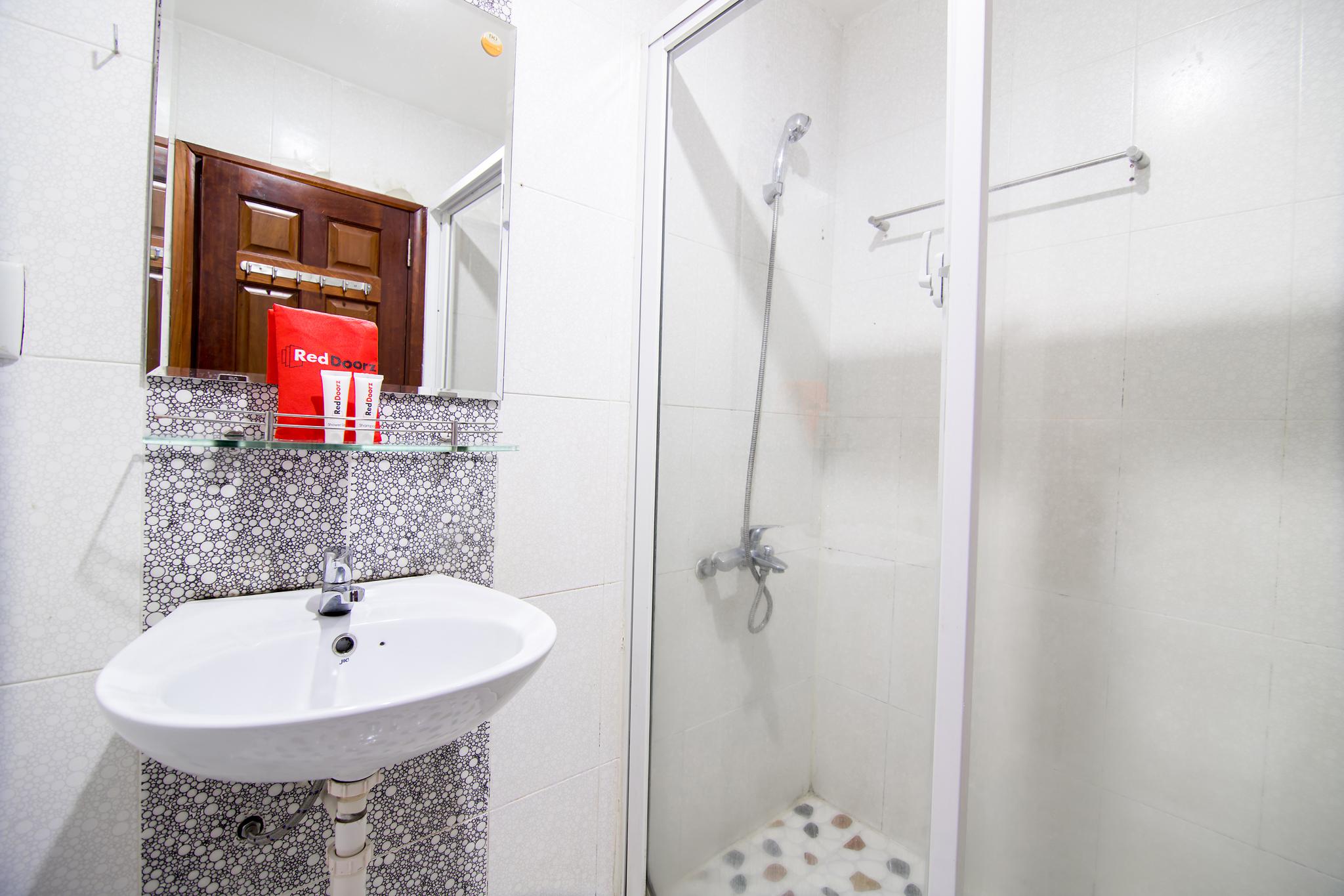 Reddoorz Plus @ Pham Ngu Lao 2 Ho Chi Minh City Exterior photo