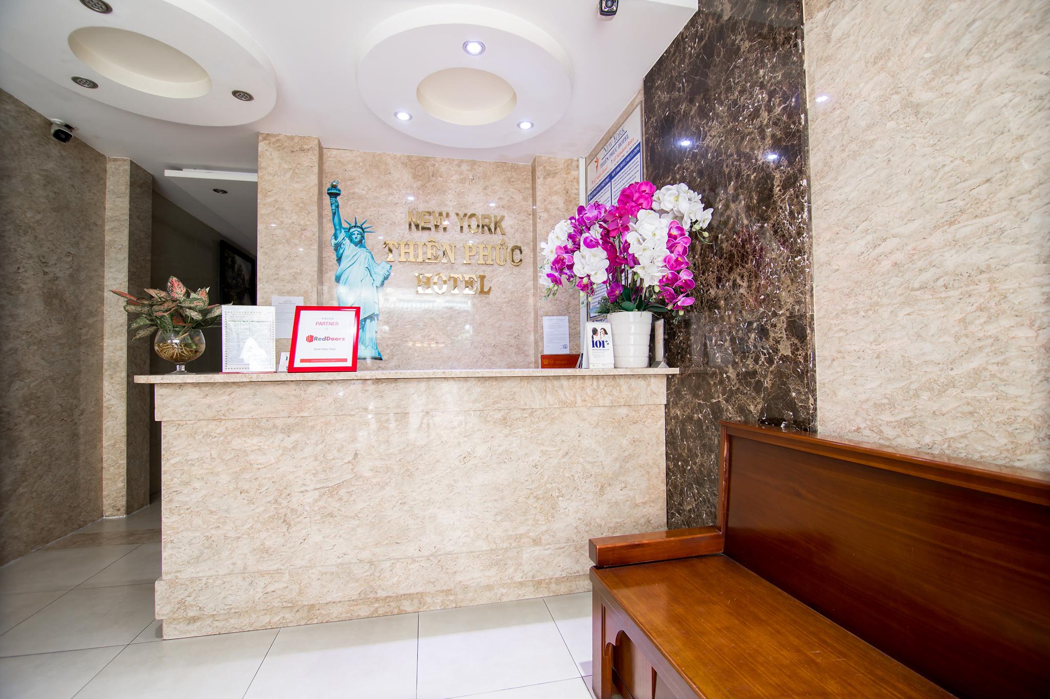 Reddoorz Plus @ Pham Ngu Lao 2 Ho Chi Minh City Exterior photo