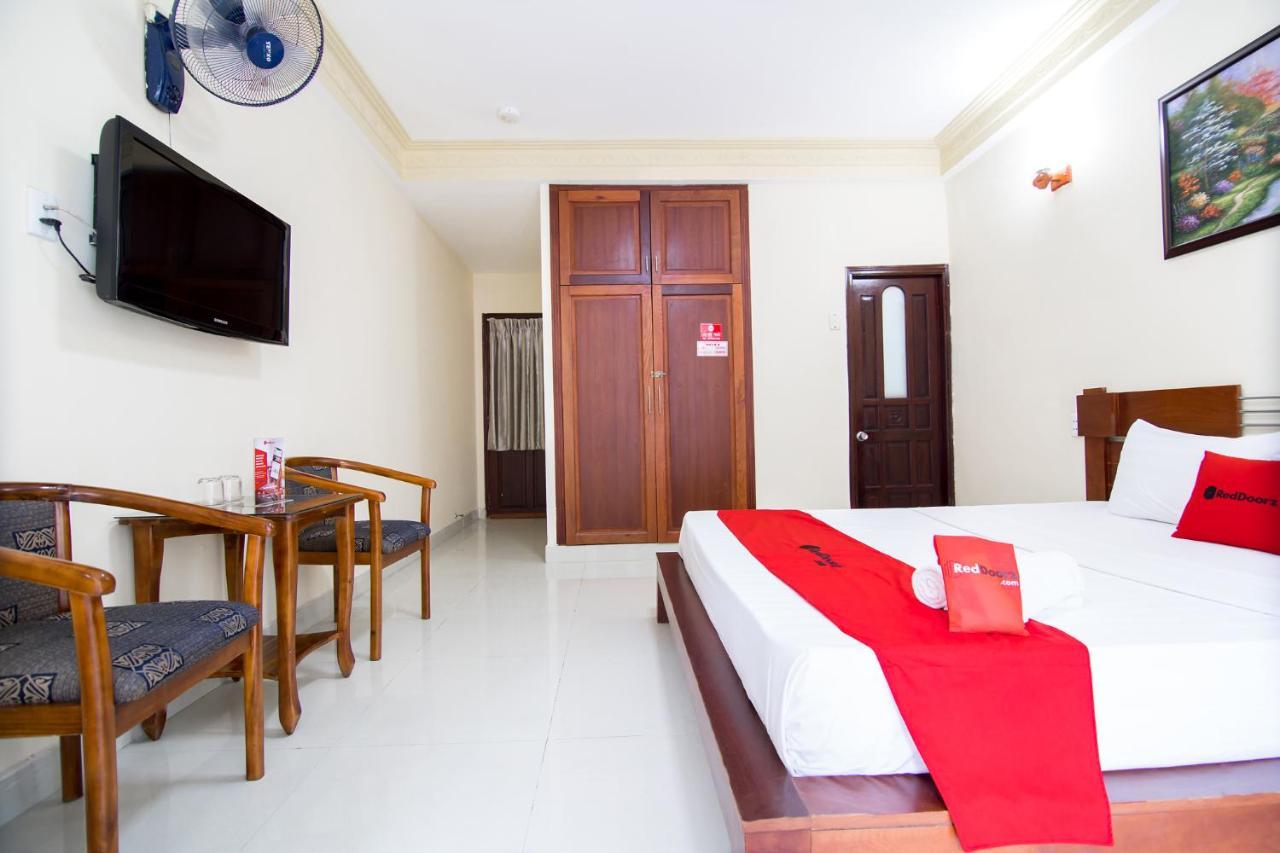Reddoorz Plus @ Pham Ngu Lao 2 Ho Chi Minh City Exterior photo